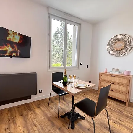 2 Neufchatel Agreable Et Cosy Equipe * Reims